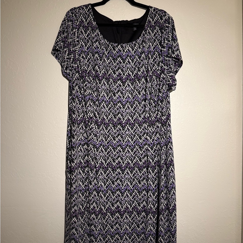 Roz & Ali Black and Purple Zigzag Midi Dress